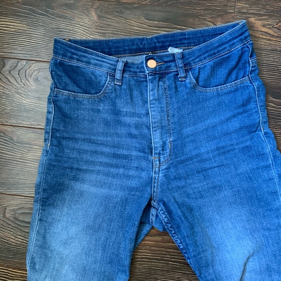 H&M high rise skinny jeans medium blue wash - Picture 2 of 4